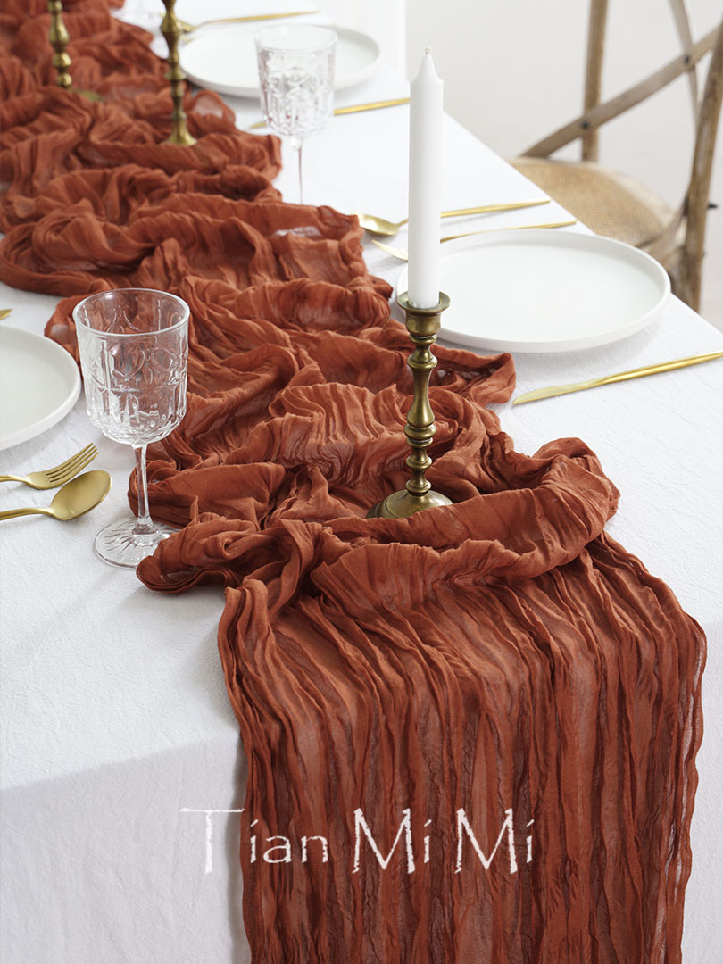 Semi-Sheer Gauze Table Runner  - đánh giá và giá Christmas Table Runner