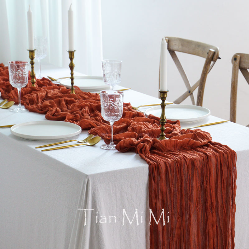Semi-Sheer Gauze Table Runner  - đánh giá và giá Christmas Table Runner