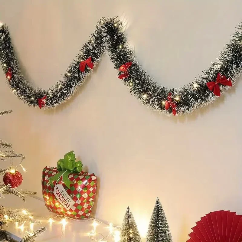 LED Christmas Tinsel Garland A - đánh giá và giá Tinsel Garland Decoration